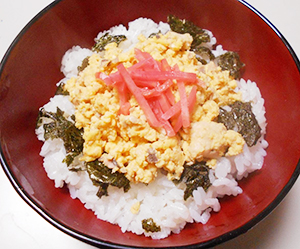 サケ玉丼